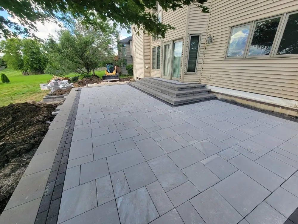 Reliable garden landscaping experts serving Batavia, IL - Golden Willow