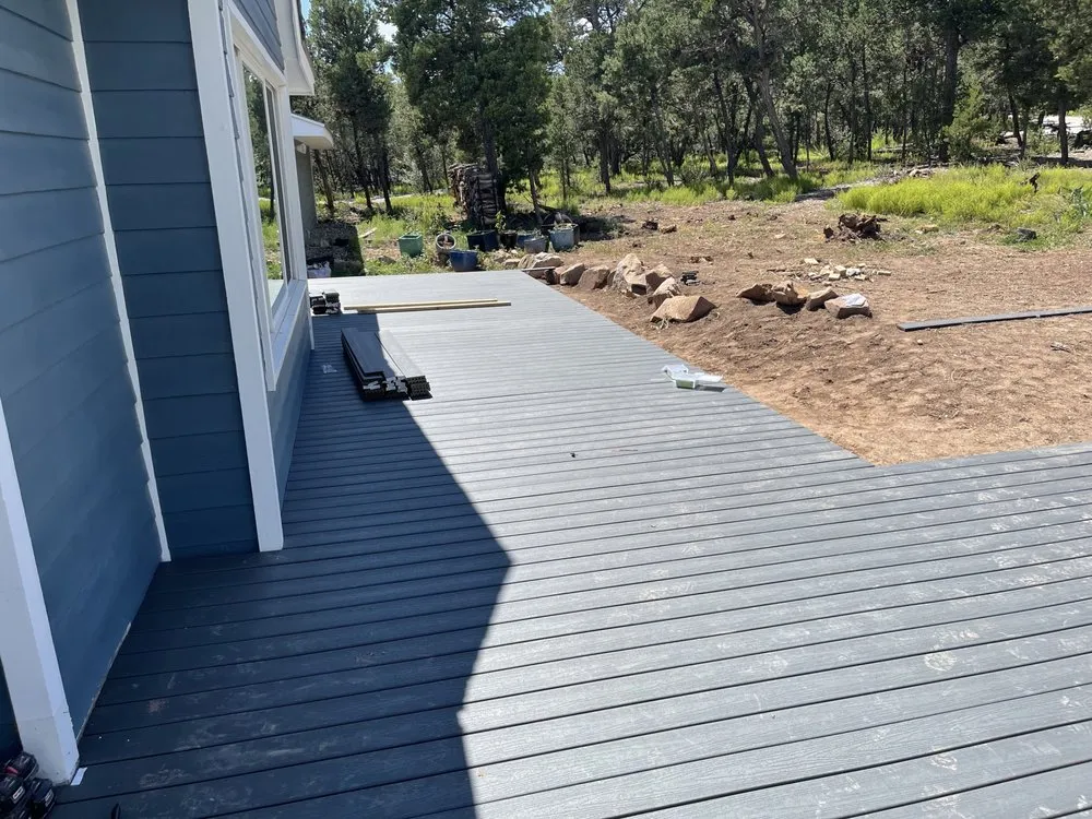 Custom lawn mowing service with custom design across Edgewood, NM - Goldenhand Contractors