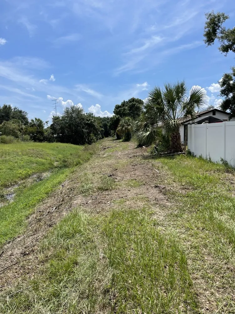 Professional lawn mowing service in Seffner, FL - Goldens Landscape and Tree