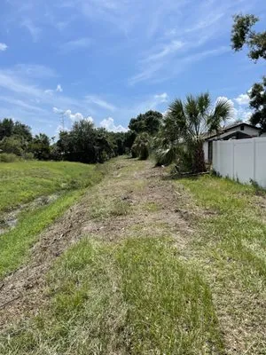 Goldens Landscape and Tree Logo