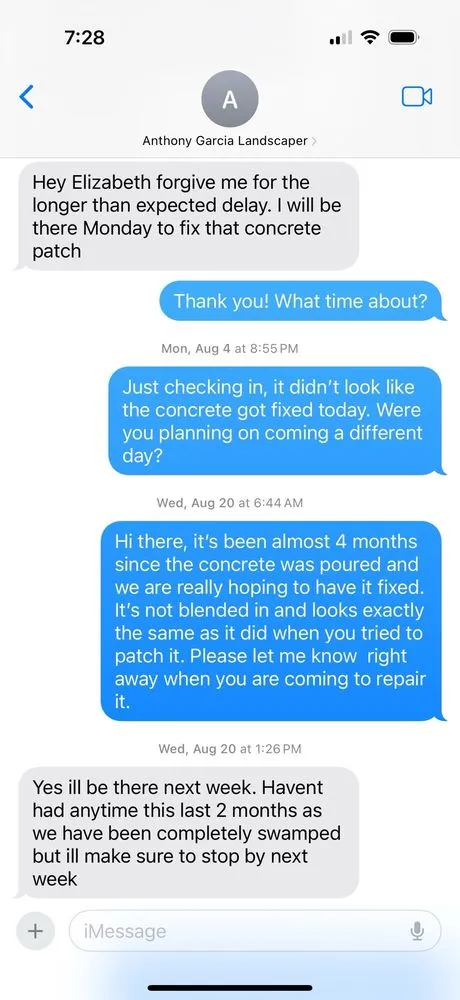 Top-rated lawn care service experts serving Parlier, CA - Goldenscapes detailed gardening service