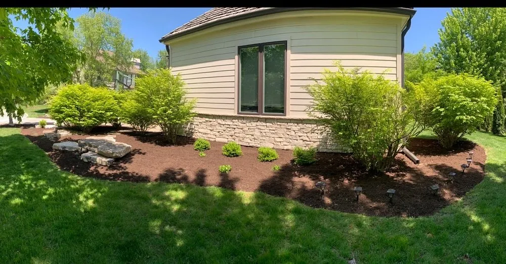 Expert garden landscaping in Grayslake, IL by Goldenwoods Landscaping