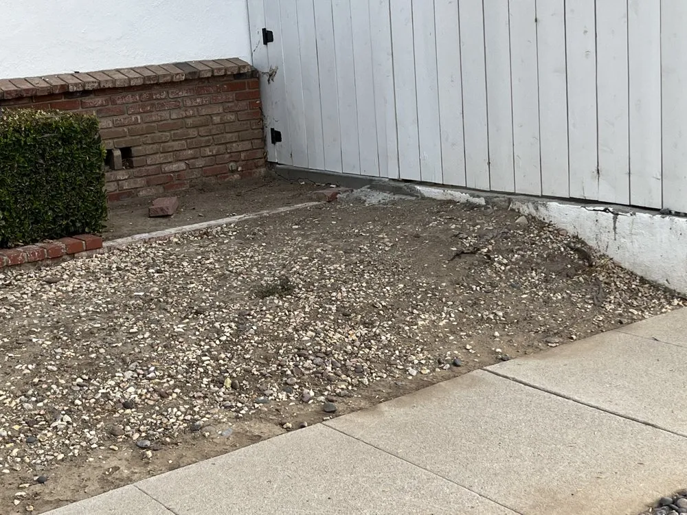 Trusted lawn care service in Encino, CA by Goldin Pools