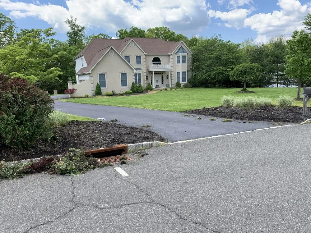 Reliable lawn care service experts serving Bridgewater Township, NJ - Golds Landscaping & Mulch