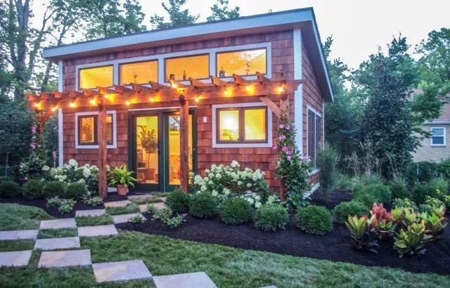 Custom landscape installation experts serving Cincinnati, OH - Goldschmidt Landscapes