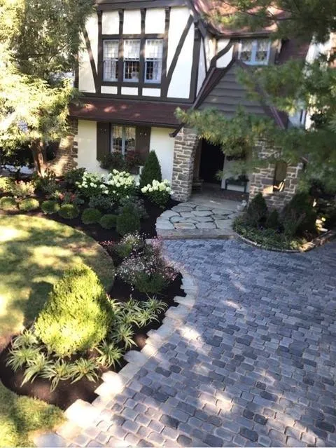 Affordable residential landscaping in Cincinnati, OH - Goldschmidt Landscapes