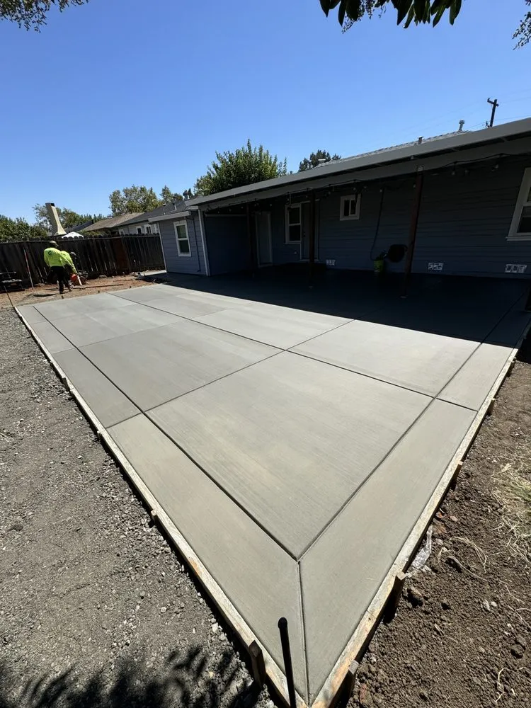 Reliable landscaping services for beautiful yards across San Leandro, CA - Goldson Landscape & Concrete