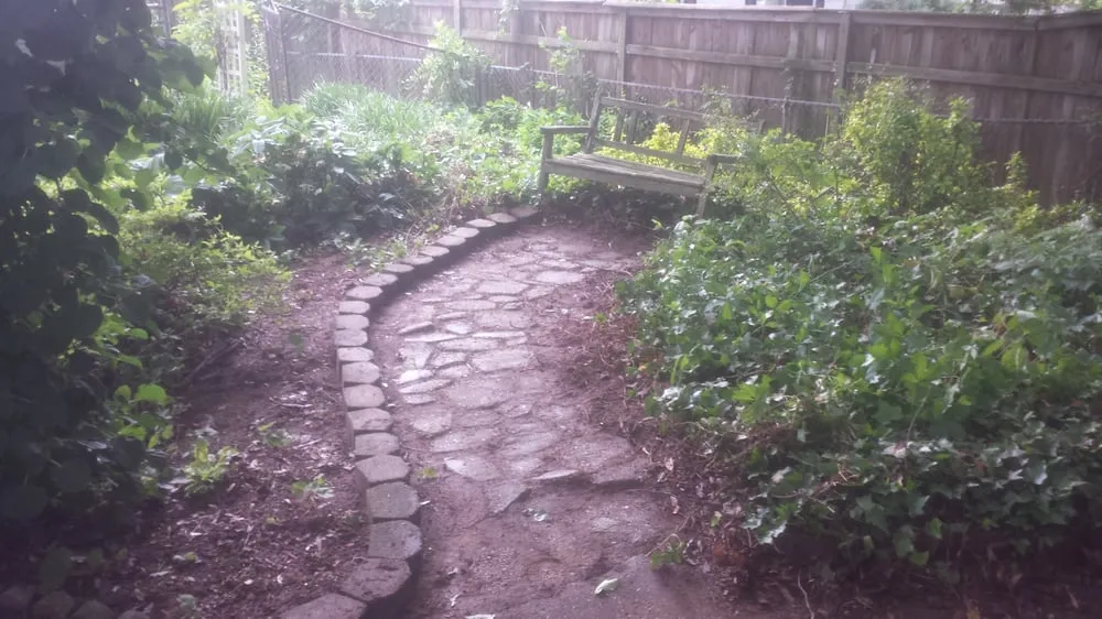 Expert lawn mowing service experts serving Bowie, MD - Goldtree Lawn and Garden