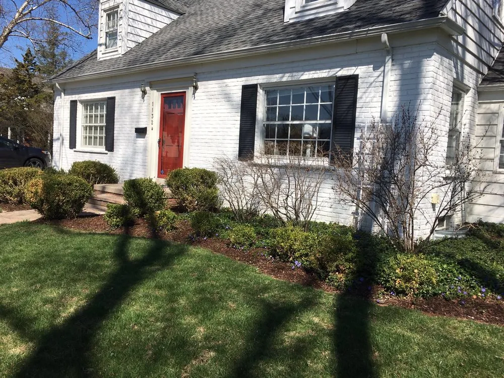 Professional yard maintenance in Berkley, MI by Goldy's Landscaping