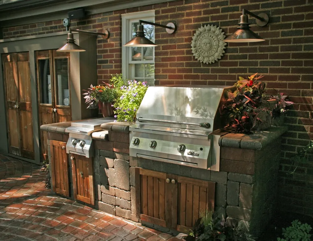 Trusted yard cleanup service in Berkley, MI by Goldy's Landscaping