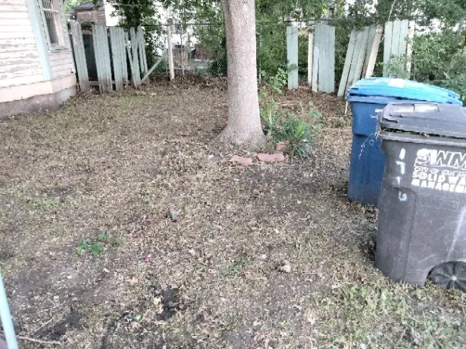 Custom lawn care service in San Antonio, TX by Gomez & Sons Lawn Maintenance