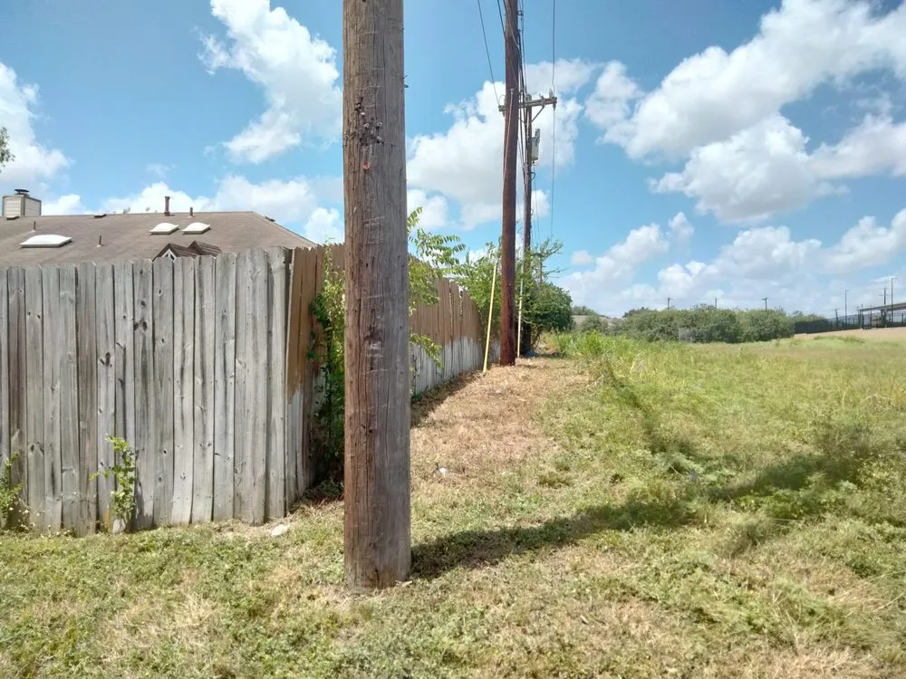 Top-rated residential landscaping near you across San Antonio, TX - Gomez & Sons Lawn Maintenance