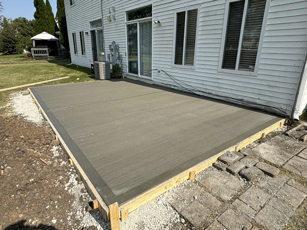 Professional yard cleanup service in DeKalb, IL - Gomez Ace of Blades