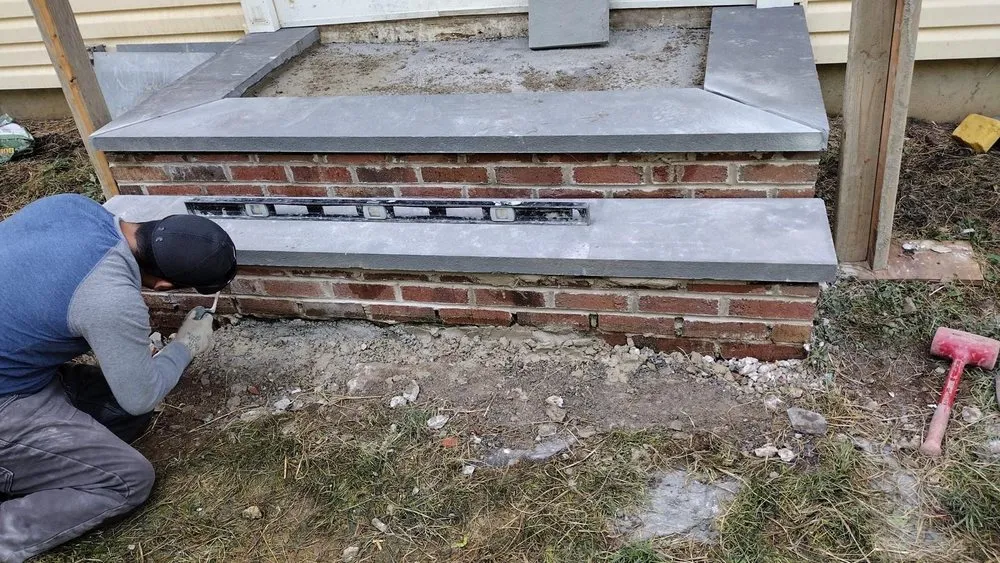 Top-rated yard cleanup service for residential properties in Washington, NJ by Gomez Construction