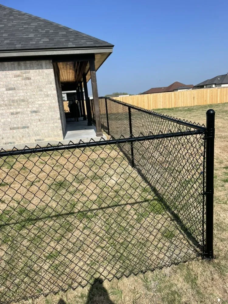 Custom yard maintenance in Temple, TX - Gomez Fence & Landscape