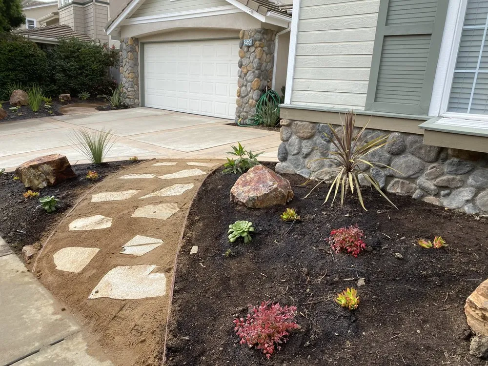 Expert lawn care service in Mission Viejo, CA - Gomez Gardening