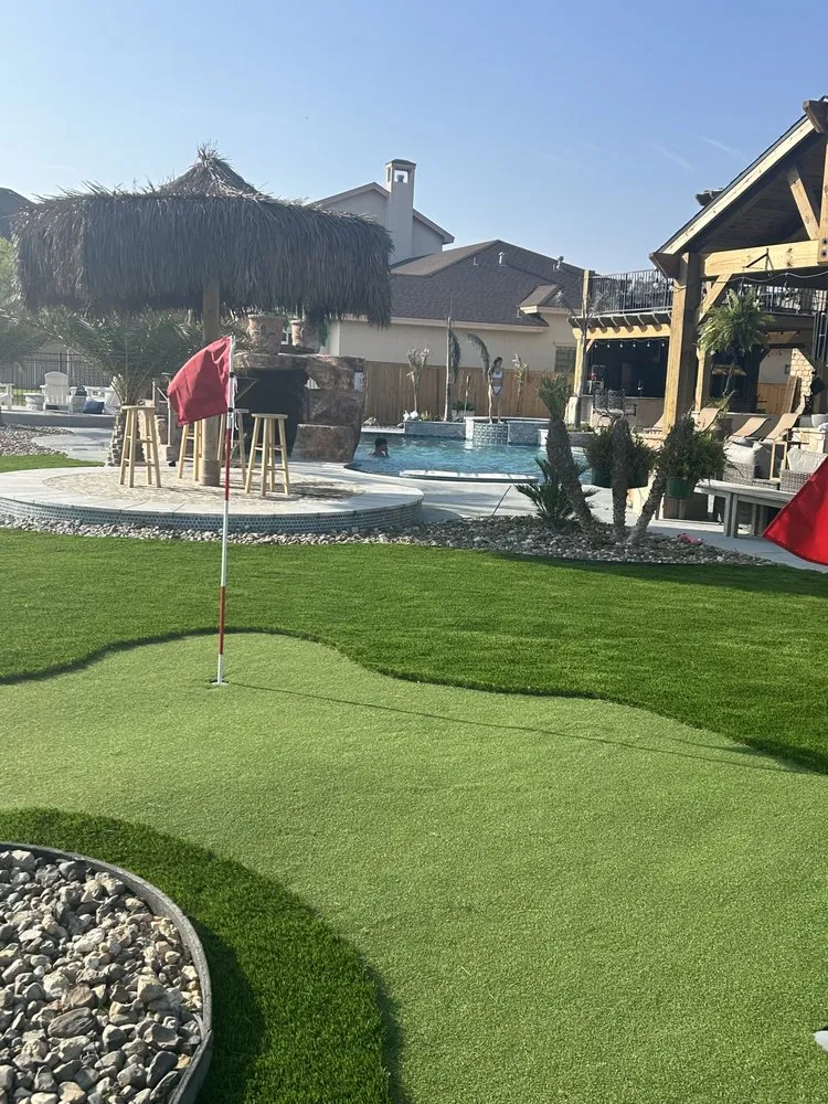 Custom garden landscaping in Corpus Christi, TX by Gomez Landscaping & Tree Service