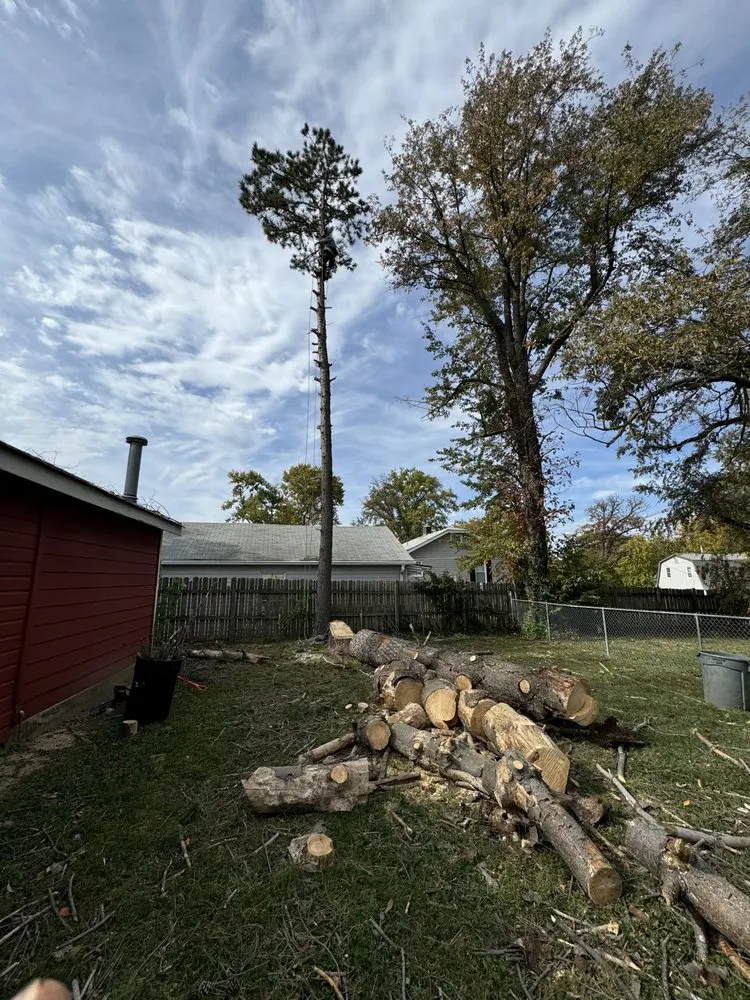 Expert garden landscaping experts serving Saint Louis, MO - Gomez Landscaping & Tree Services