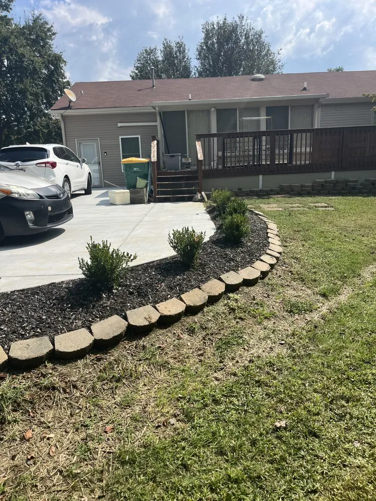 Expert landscaping services experts serving Thompson's Station, TN - Gomez Landscaping and Gardening