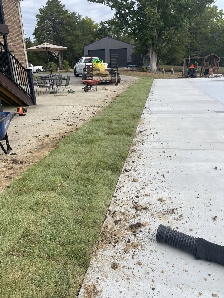 Professional yard maintenance for homes across Gallatin, TN - Gomez Landscaping