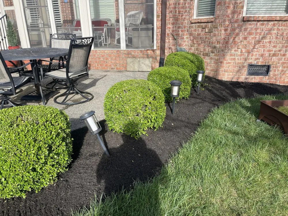 Professional garden landscaping for beautiful yards across Gallatin, TN - Gomez Landscaping