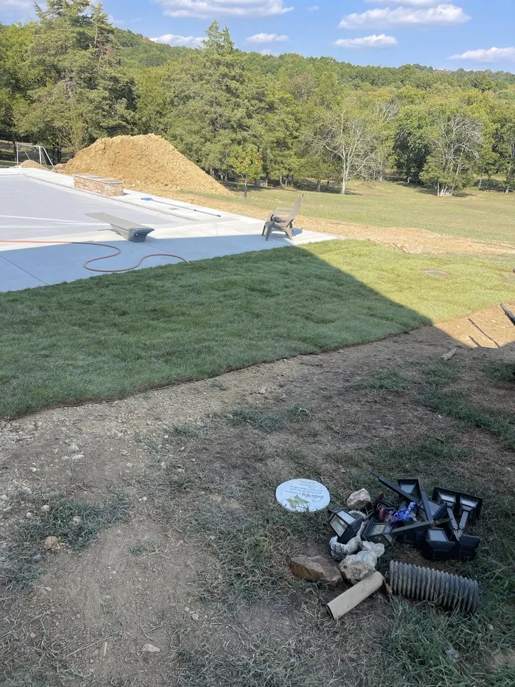 Professional lawn mowing service in Gallatin, TN - Gomez Landscaping