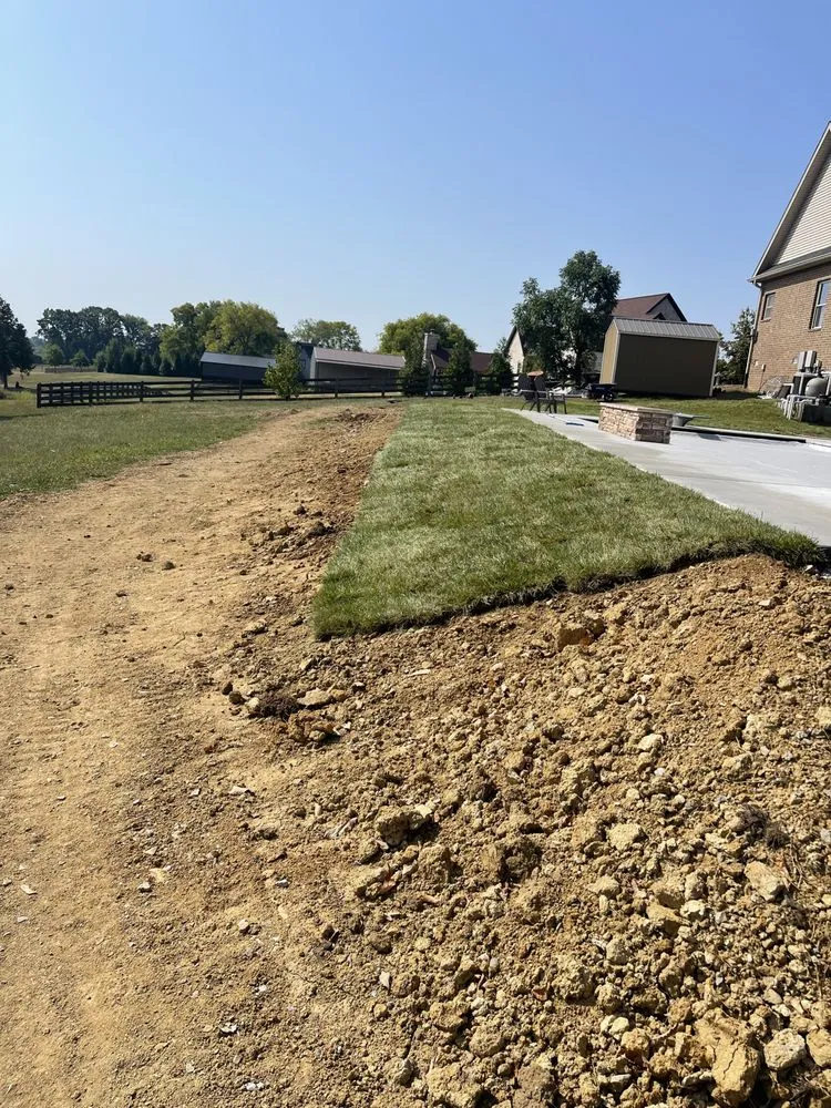 Custom residential landscaping in Gallatin, TN by Gomez Landscaping