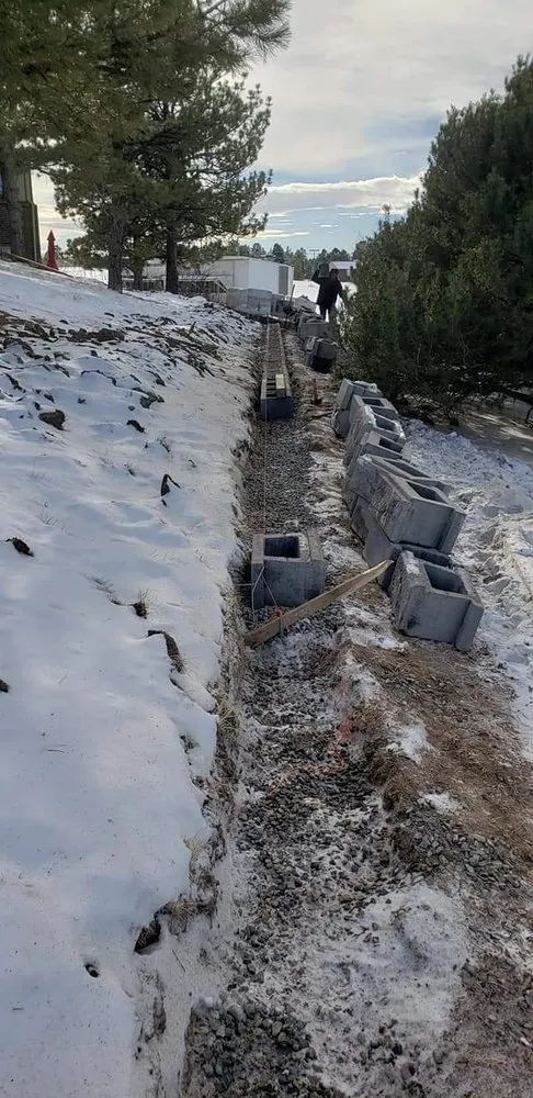 Local outdoor landscaping experts serving Lakewood, CO - Gomez Landscaping