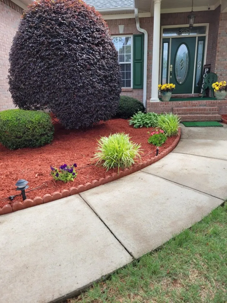 Trusted lawn care service in Meridianville, AL - Gomez Landscaping