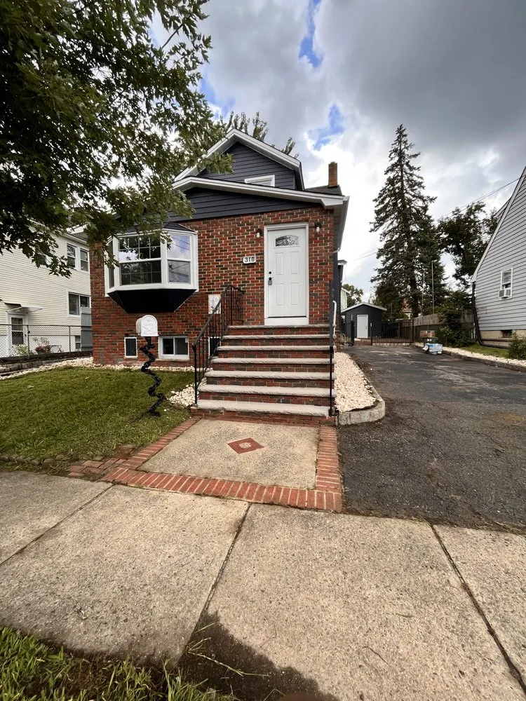 Reliable landscape installation for year-round maintenance in New Brunswick, NJ by Gomez Landscaping