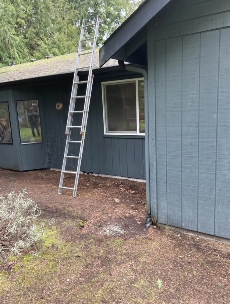 Top-rated lawn mowing service for year-round maintenance in Shelton, WA by Gomez Landscaping