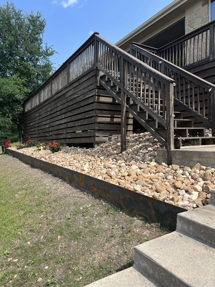 Reliable residential landscaping with custom design in Taylor, TX by Gomez Landscaping