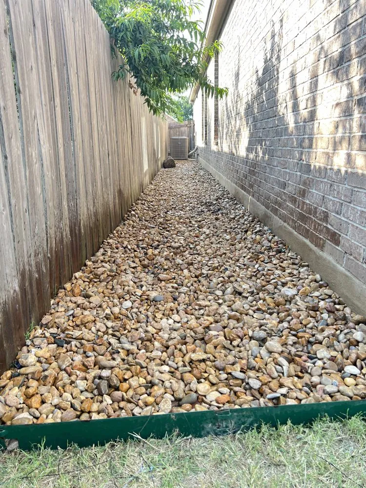 Trusted yard maintenance in Taylor, TX - Gomez Landscaping