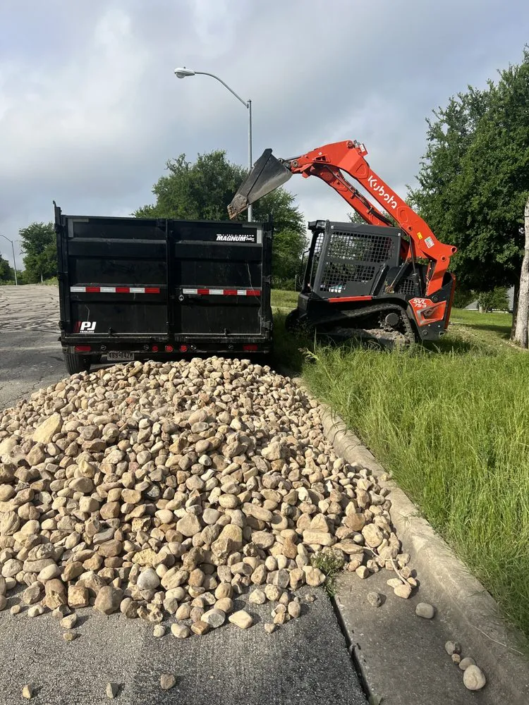 Trusted landscaping services in Taylor, TX by Gomez Landscaping