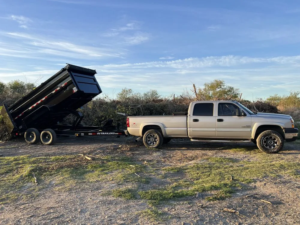 Trusted yard cleanup service in Taylor, TX by Gomez Landscaping