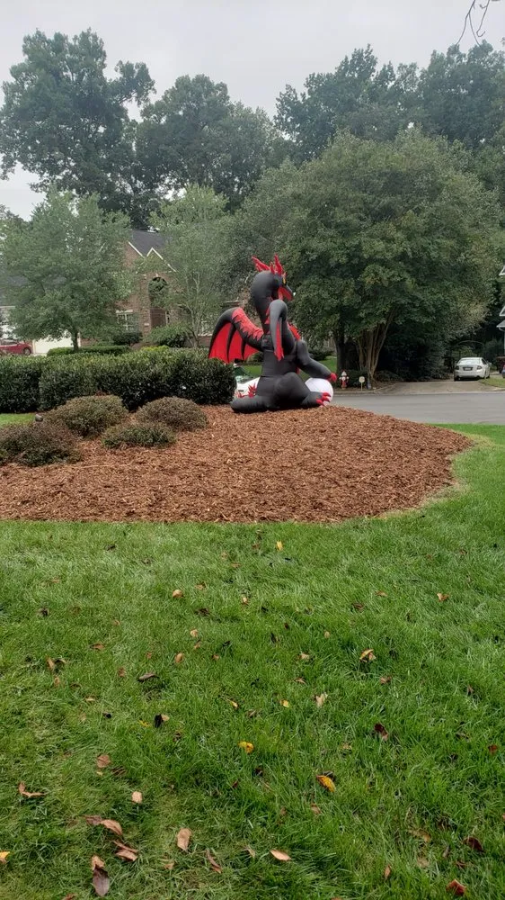 Local lawn care service experts serving Greensboro, NC - Gomez Lawn & Landscaping