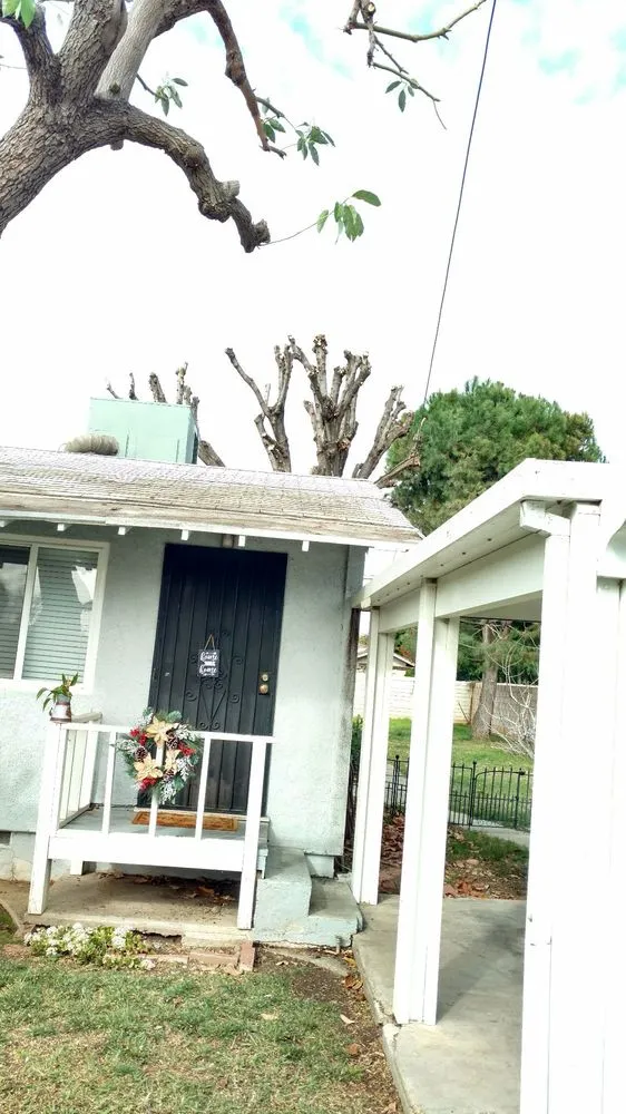 Reliable garden landscaping with custom design across Riverside, CA - Gomez Lawn & Tree Service