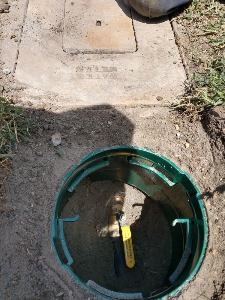 Reliable lawn care service near you in Riverside, CA by Gomez Lawn & Tree Service