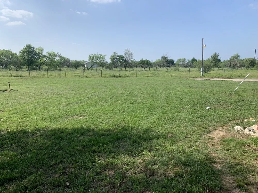 Custom lawn care service in Bryan, TX - Gomez Lawn Care