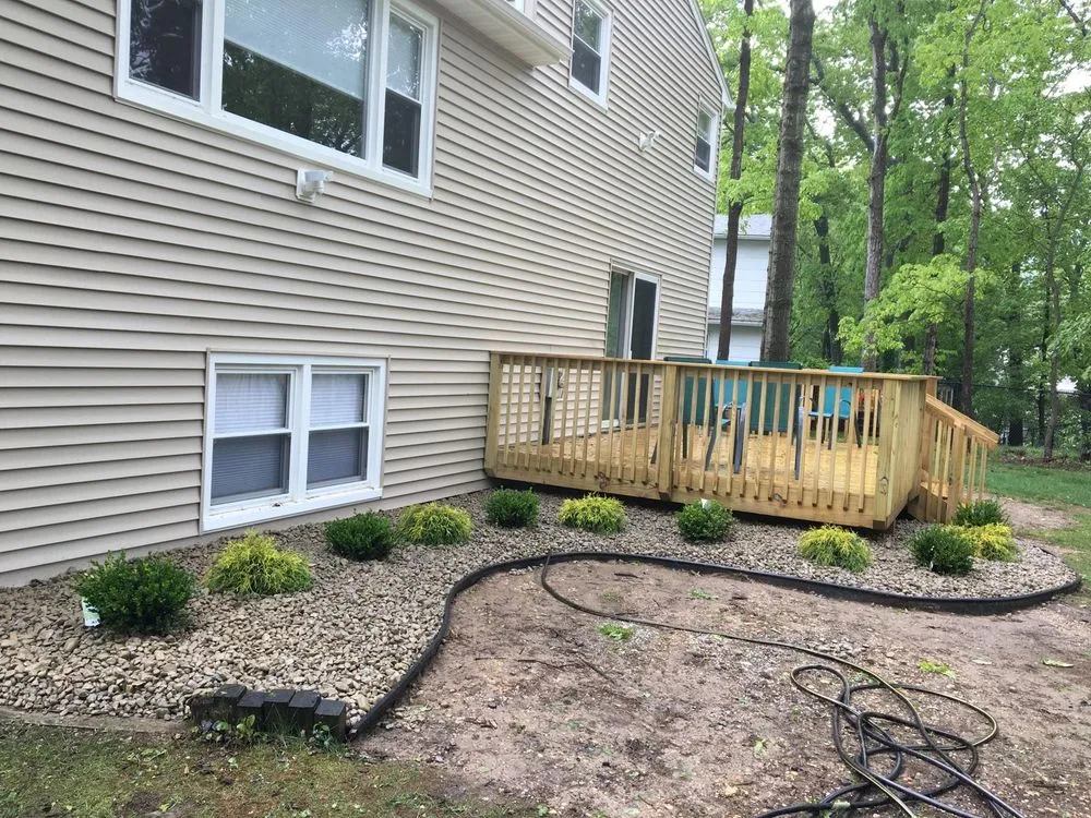 Affordable lawn care service experts serving East Brunswick, NJ - Gomez Lawn Landscaping