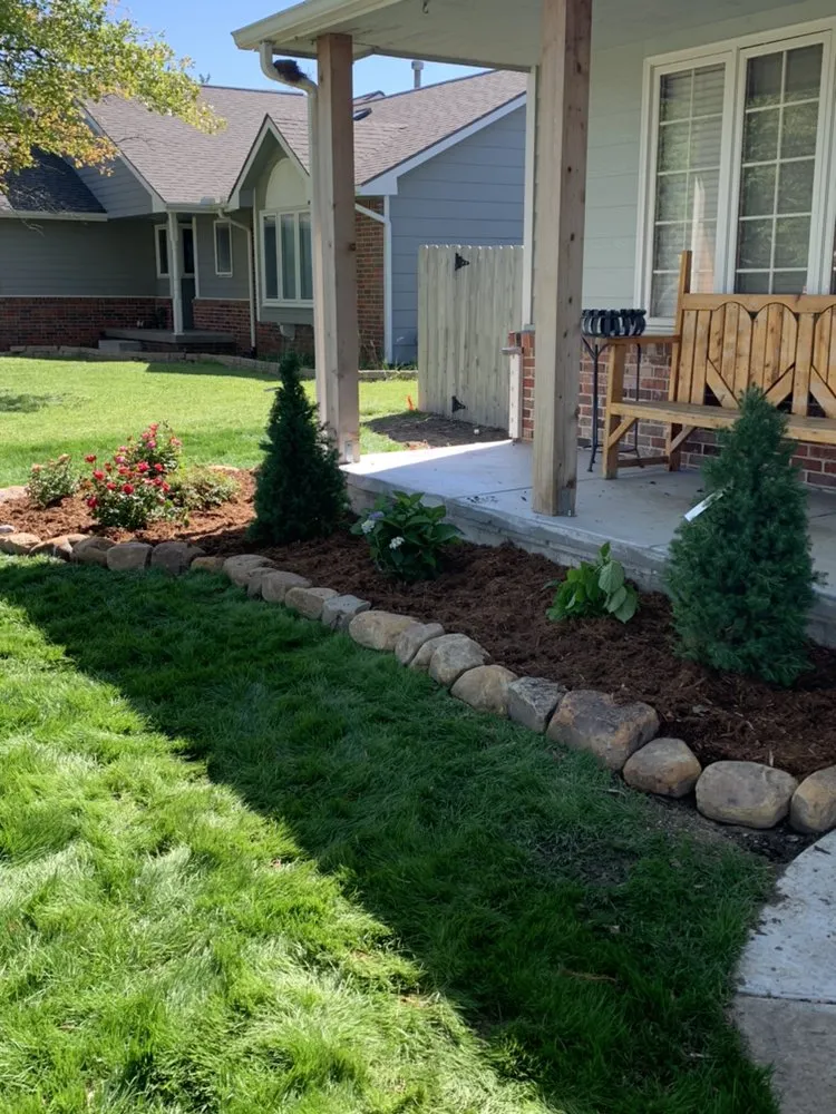 Trusted lawn care service experts serving Wichita, KS - Gomez Lawntree