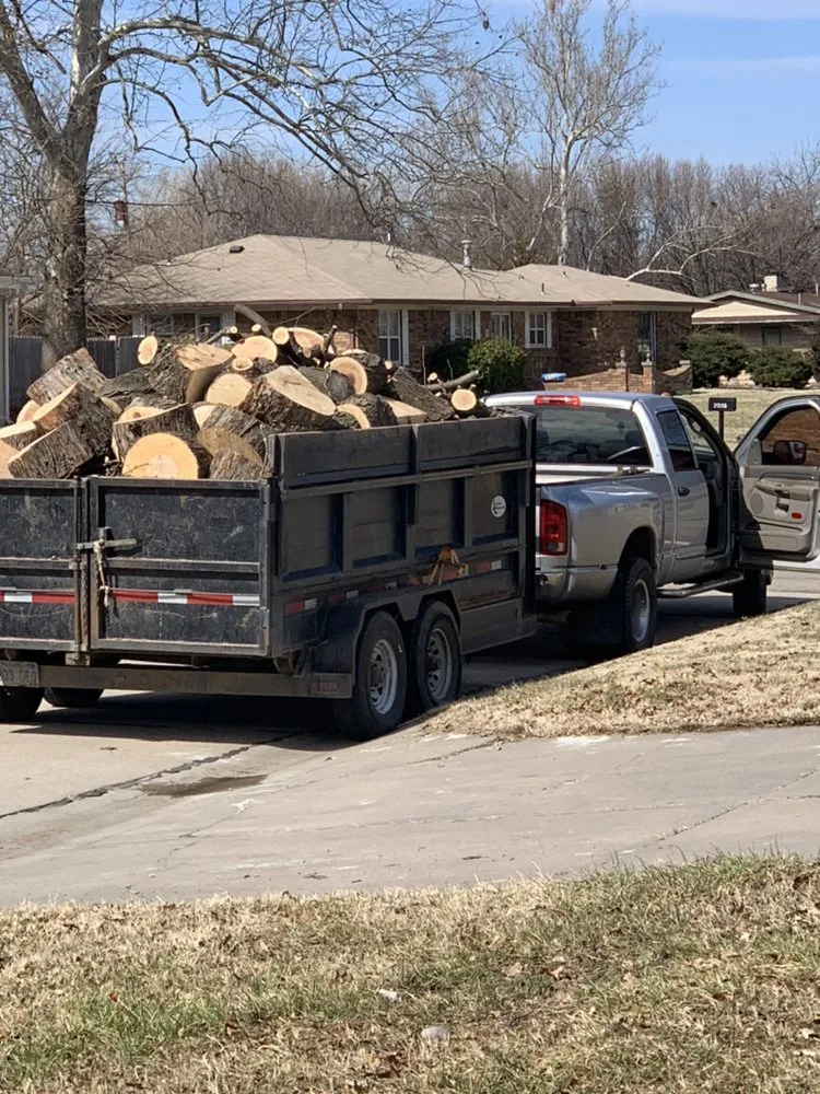 Top-rated garden landscaping for homes across Wichita, KS - Gomez Lawntree