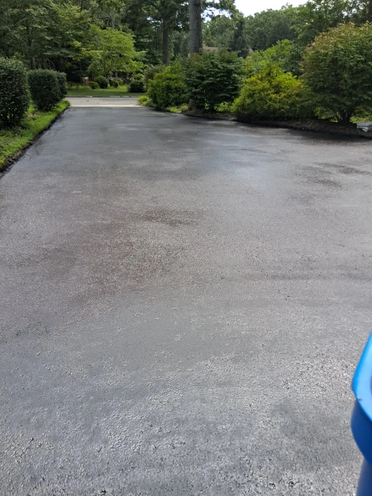 Local lawn care service in Bridgeton, NJ by Gomez Sealcoating