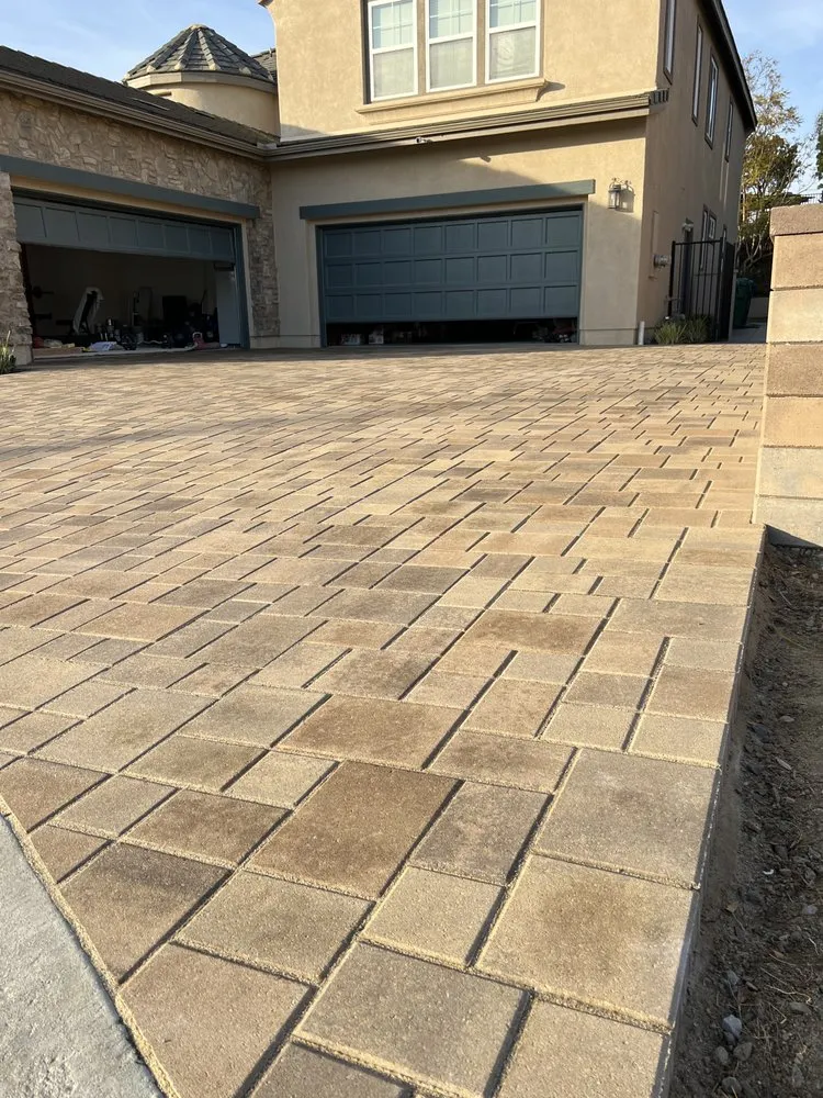Custom yard cleanup service for residential properties in Oceanside, CA by Gommi Bros. Landscaping