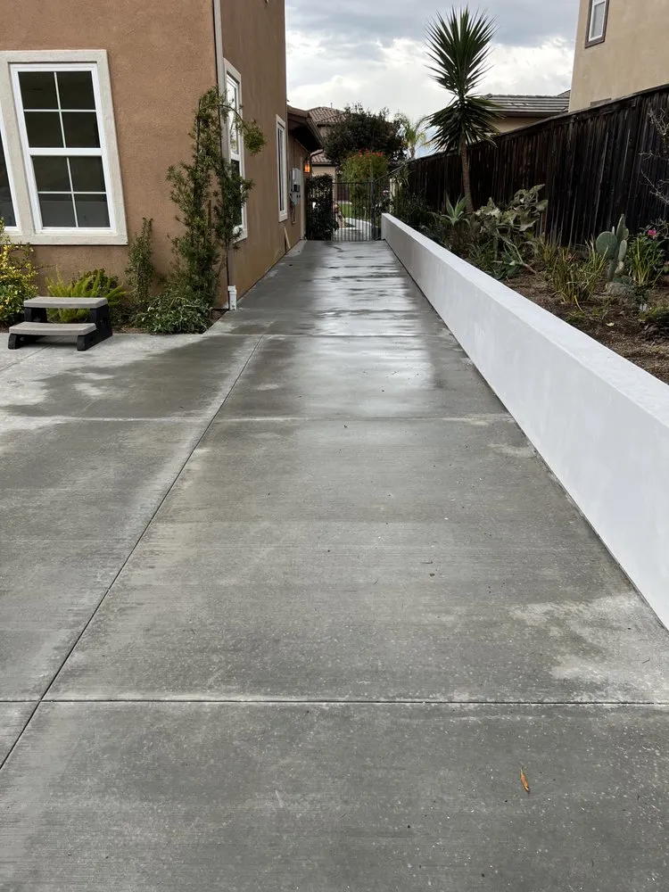 Trusted yard maintenance for year-round maintenance in Oceanside, CA by Gommi Bros. Landscaping