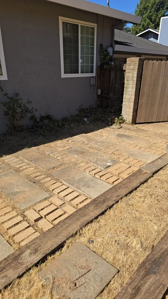 Trusted lawn mowing service in Sacramento, CA by Gonazalez Landscaping & Services