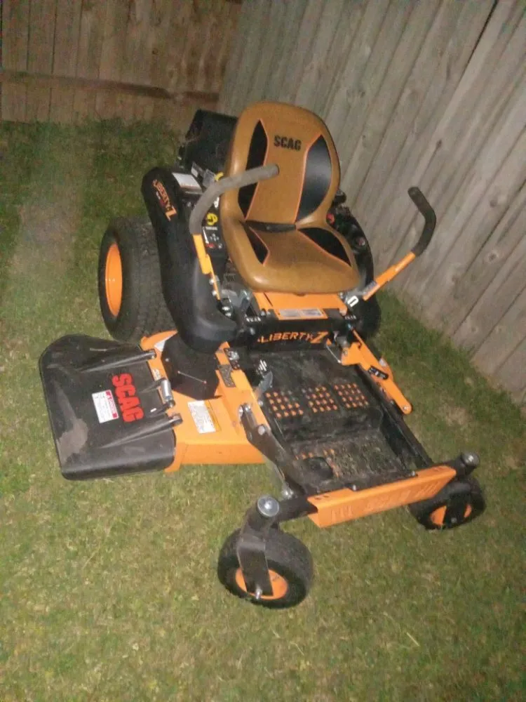 Top-rated lawn mowing service in Rogers, AR by Gonzales Lawn Care