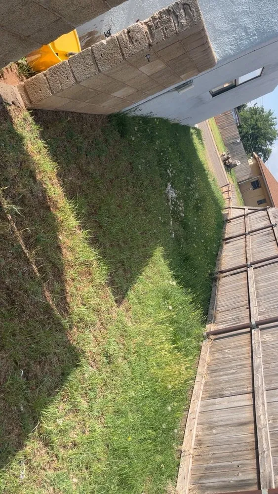 Reliable lawn care service for beautiful yards across Clovis, NM - Gonzales Lawn Service