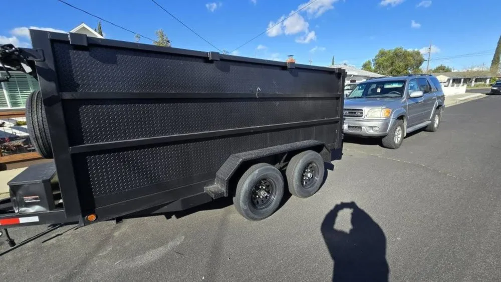 Professional yard maintenance for homes in Redwood City, CA by Gonzales Paint And Lascape