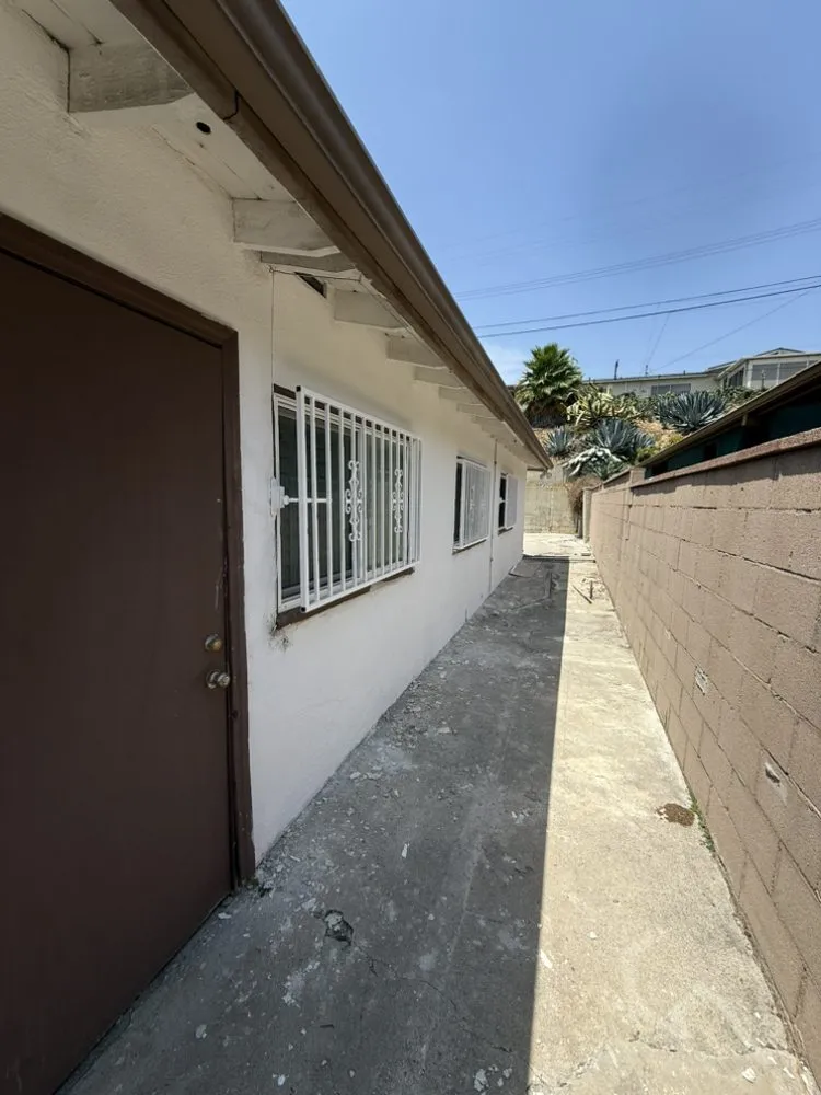 Professional landscape design in La Puente, CA by Gonzalez Construction